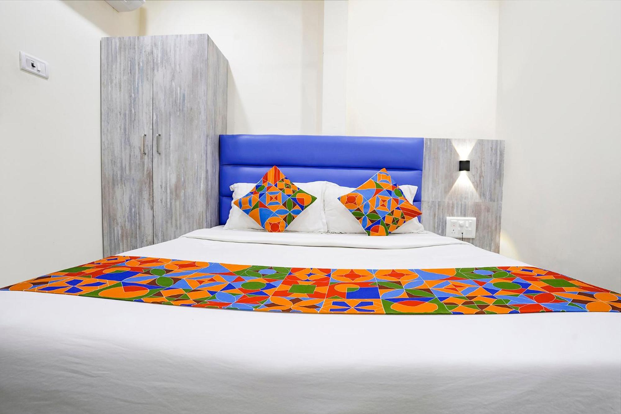 Fabexpress Good Luck Residency - Nr Nesco Exhibition Center Hotell Mumbai Eksteriør bilde